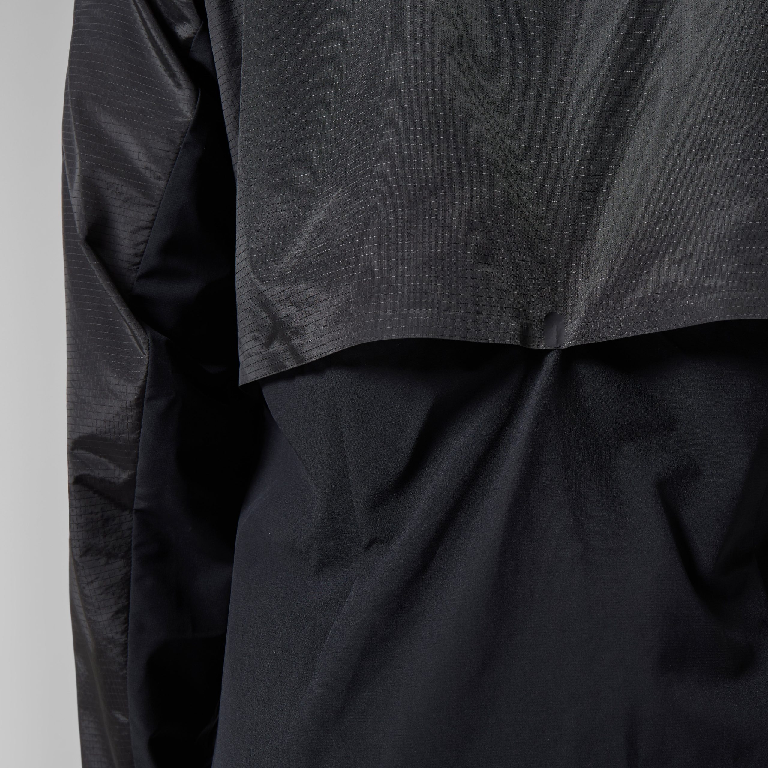 Women's Vanquisher Collection Woven Jacket Black - Image 10