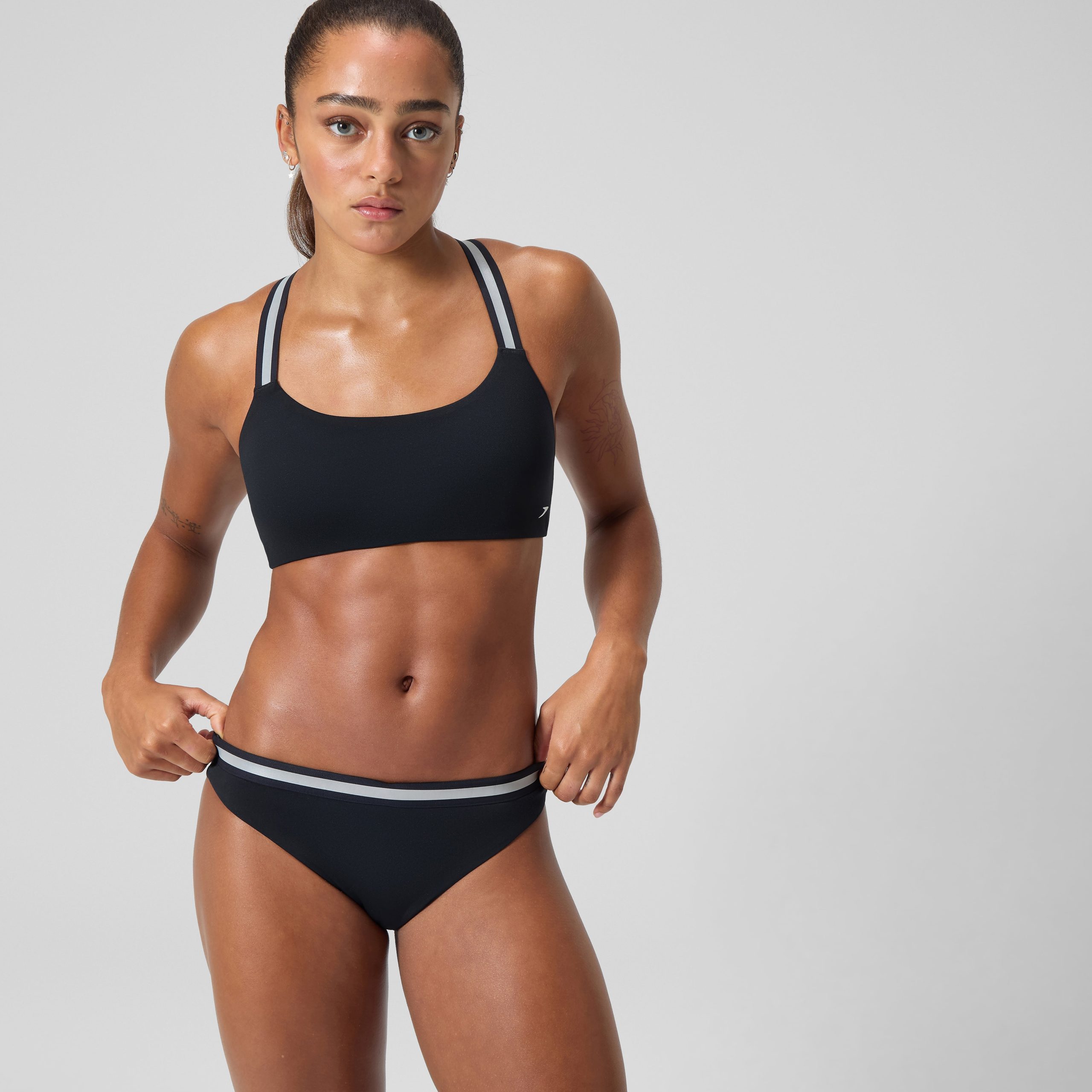 Women's Vanquisher Collection Two Piece Set Black/Grey - Image 2