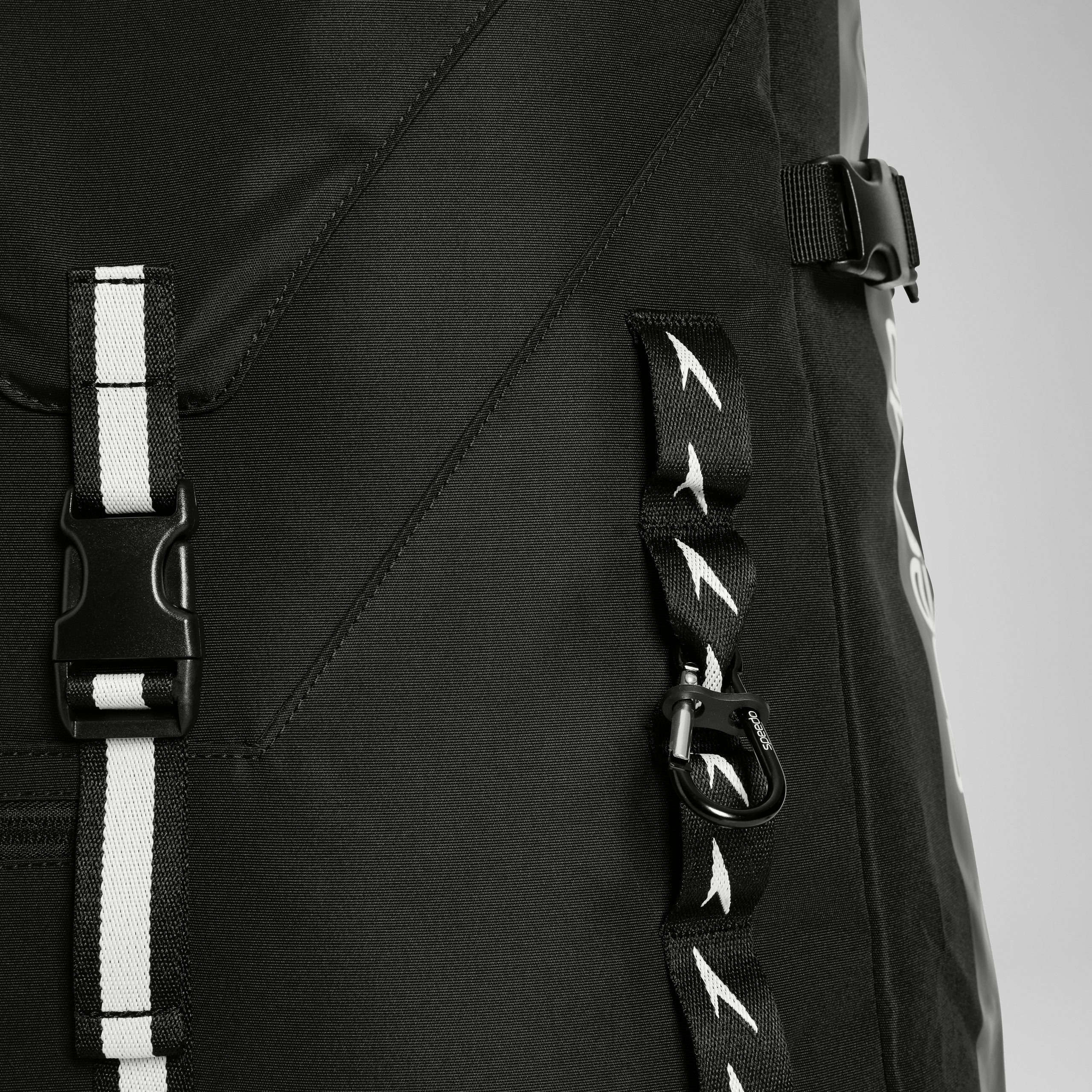 45L Pro Rucksack Black - Image 5