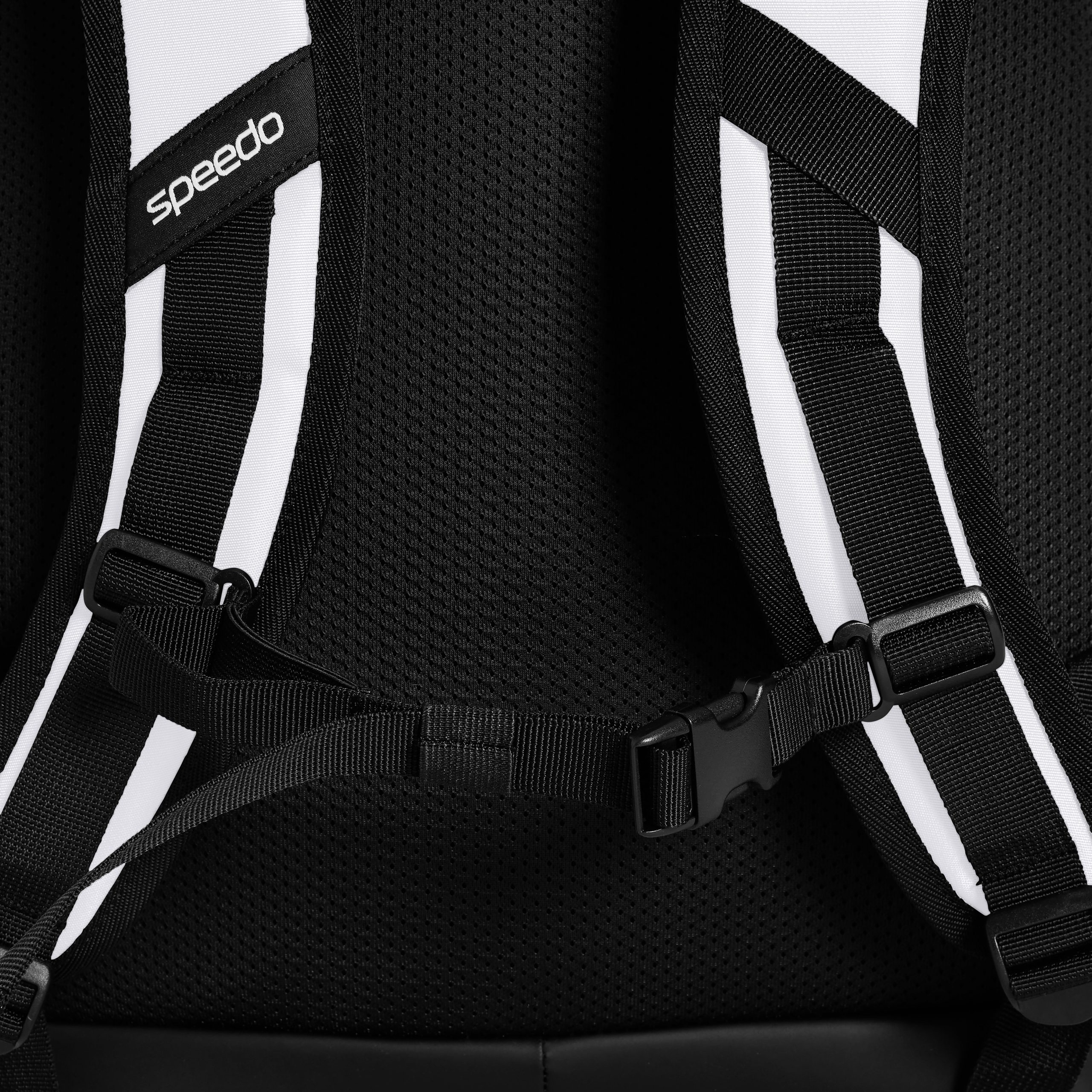 35L Team Rucksack White - Image 4