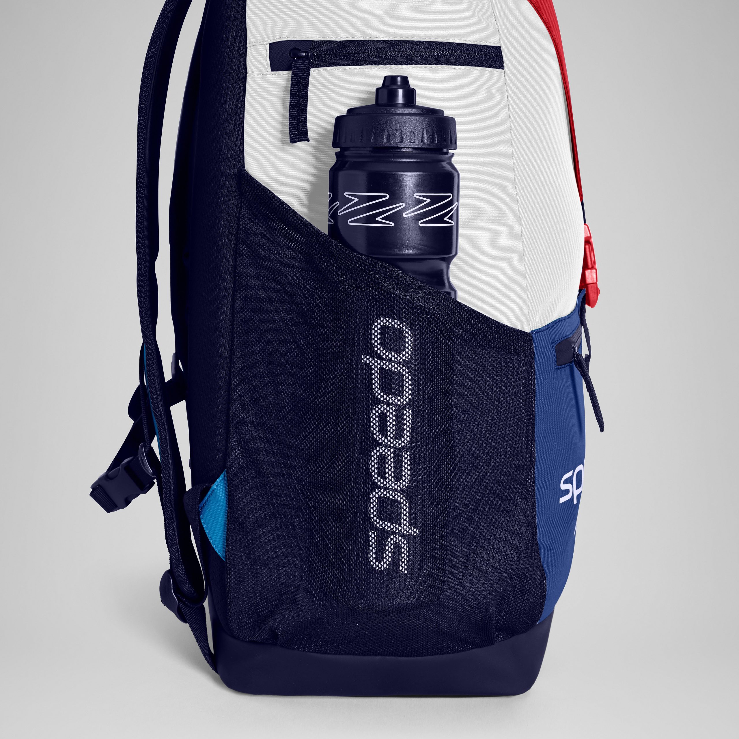 35L Team Rucksack Red/White/Blue - Image 5